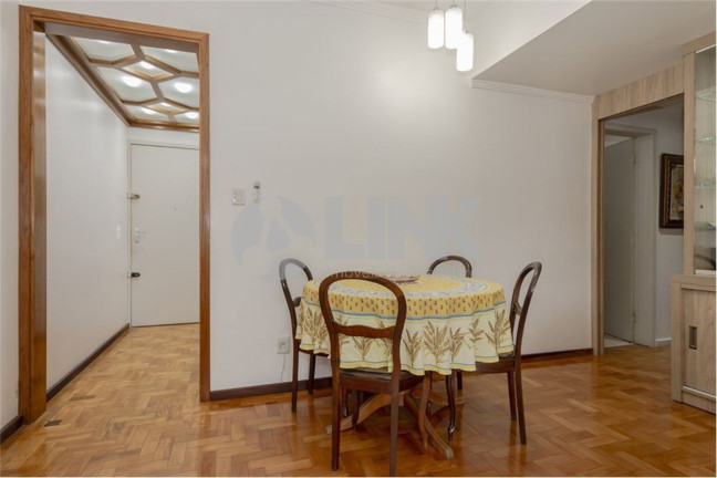 Imagem Apartamento com 3 Quartos à Venda, 95 m² em Centro Histórico - Porto Alegre Imagem Apartamento com 3 Quartos à Venda, 95 m² em Centro Histórico - Porto Alegre