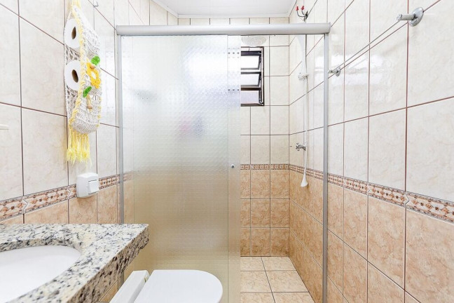 Imagem Casa com 3 Quartos à Venda, 231 m² em Vila Carmosina - São Paulo