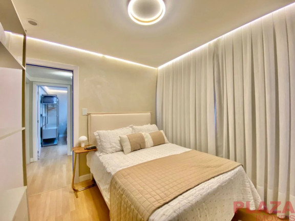 Imagem Apartamento com 2 Quartos à Venda, 83 m² em Centro - Balneário Camboriú