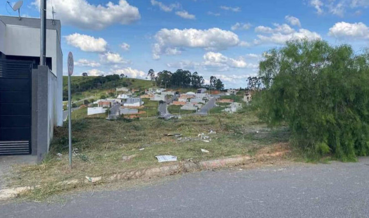 Terreno à Venda, 140 m² em Condomínio Villa Verde Bragança - Bragança Paulista