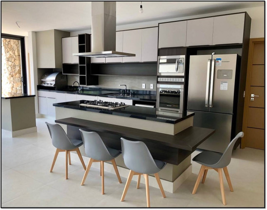 Casa com 4 Quartos à Venda, 390 m² em Alphaville - Santana De Parnaíba