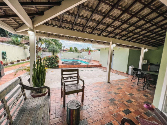 Imagem Casa com 4 Quartos à Venda, 360 m² em Itaipu - Niterói Imagem Casa com 4 Quartos à Venda, 360 m² em Itaipu - Niterói