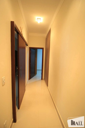 Imagem Casa com 3 Quartos à Venda, 230 m² em Centro - Bady Bassitt Imagem Casa com 3 Quartos à Venda, 230 m² em Centro - Bady Bassitt
