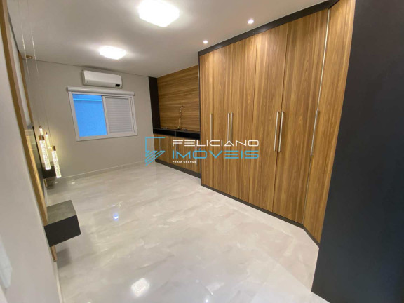 Imagem Casa com 3 Quartos à Venda, 200 m² em Ocian - Praia Grande Imagem Casa com 3 Quartos à Venda, 200 m² em Ocian - Praia Grande