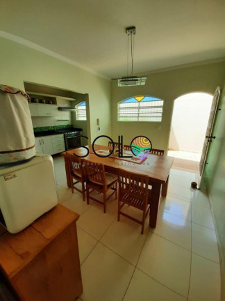 Imagem Casa com 3 Quartos para Alugar, 234 m² em Vila Harmonia - Araraquara Imagem Casa com 3 Quartos para Alugar, 234 m² em Vila Harmonia - Araraquara