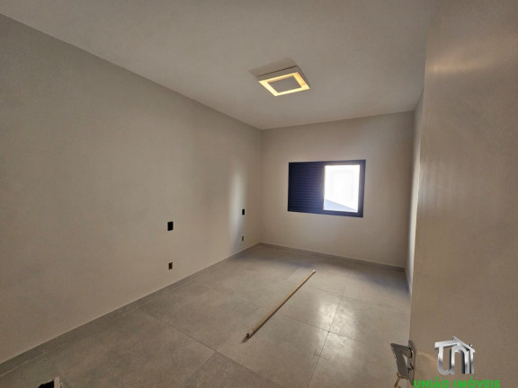 Imagem Imóvel com 3 Quartos para Alugar, 190 m² em Centro - Bragança Paulista