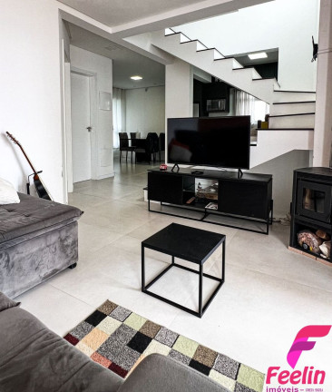 Imagem Casa com 3 Quartos à Venda, 262 m² em João Paulo - Florianópolis