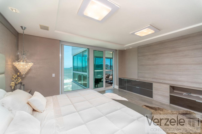 Imagem Apartamento com 4 Quartos à Venda, 320 m² em Centro - Balneário Camboriú Imagem Apartamento com 4 Quartos à Venda, 320 m² em Centro - Balneário Camboriú
