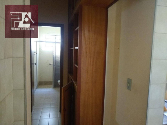 Imagem Casa com 3 Quartos à Venda, 210 m² em Centro - Guaratinguetá Imagem Casa com 3 Quartos à Venda, 210 m² em Centro - Guaratinguetá