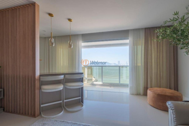 Imagem Imóvel com 3 Quartos à Venda, 182 m² em Pioneiros - Balneário Camboriú Imagem Imóvel com 3 Quartos à Venda, 182 m² em Pioneiros - Balneário Camboriú