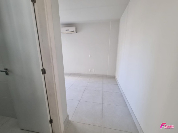 Imagem Apartamento com 2 Quartos à Venda, 62 m² em Centro - Florianópolis Imagem Apartamento com 2 Quartos à Venda, 62 m² em Centro - Florianópolis