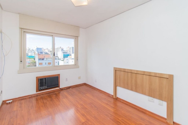 Imagem Apartamento com 4 Quartos à Venda, 243 m² em Santana - Porto Alegre