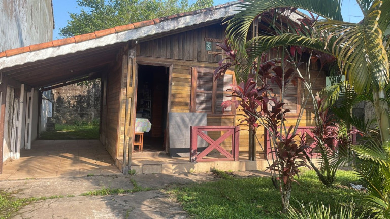 Imagem Casa com 2 Quartos à Venda, 250 m² em Tupy - Itanhaém