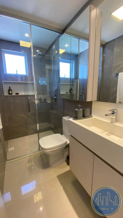 Imagem Apartamento com 3 Quartos à Venda, 136 m² em Centro - Balneário Camboriú Imagem Apartamento com 3 Quartos à Venda, 136 m² em Centro - Balneário Camboriú