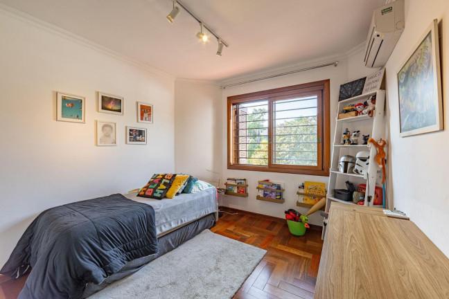 Imagem Casa com 4 Quartos à Venda, 269 m² em Chácara Das Pedras - Porto Alegre Imagem Casa com 4 Quartos à Venda, 269 m² em Chácara Das Pedras - Porto Alegre