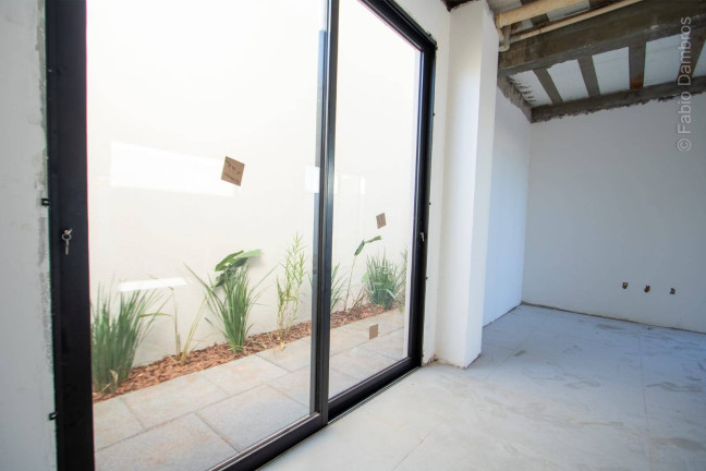 Imagem Sobrado com 3 Quartos à Venda, 156 m² em Recanto Tropical - Cascavel