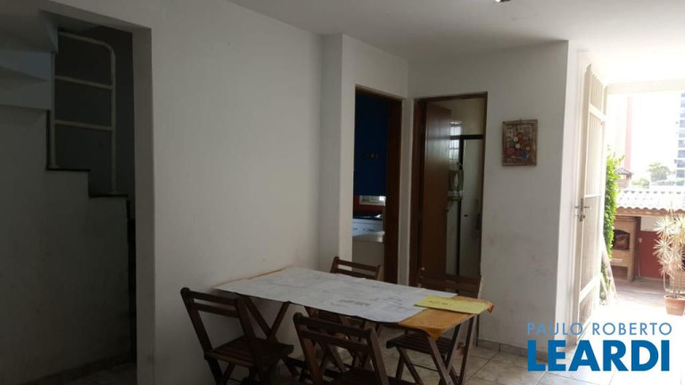 Imagem Sobrado com 3 Quartos à Venda, 221 m² em Vila Assunção - Santo André Imagem Sobrado com 3 Quartos à Venda, 221 m² em Vila Assunção - Santo André