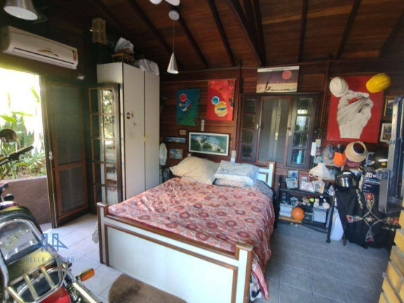 Imagem Casa com 4 Quartos à Venda, 186 m² em Sambaqui - Florianópolis