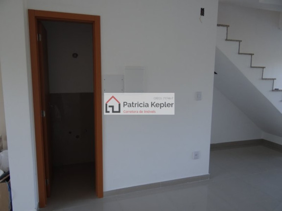 Imagem Sobrado com 3 Quartos à Venda, 108 m² em Mário Quintana - Porto Alegre