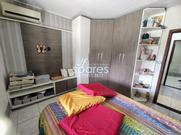Imagem Casa com 3 Quartos à Venda, 190 m² em Laranjal - Pelotas