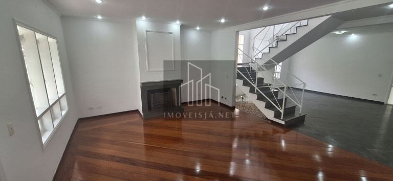 Imagem Casa de Condomínio com 4 Quartos para Alugar, 248 m² em Alphaville - Santana De Parnaíba Imagem Casa de Condomínio com 4 Quartos para Alugar, 248 m² em Alphaville - Santana De Parnaíba