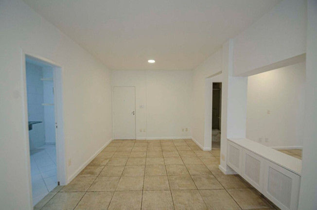 Imagem Imóvel com 2 Quartos à Venda, 79 m² em Lagoa - Rio De Janeiro Imagem Imóvel com 2 Quartos à Venda, 79 m² em Lagoa - Rio De Janeiro