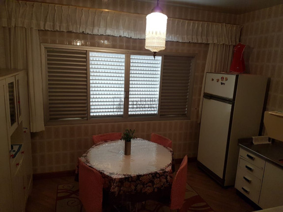 Imagem Casa com 7 Quartos à Venda, 322 m² em Centro - Balneário Camboriú Imagem Casa com 7 Quartos à Venda, 322 m² em Centro - Balneário Camboriú