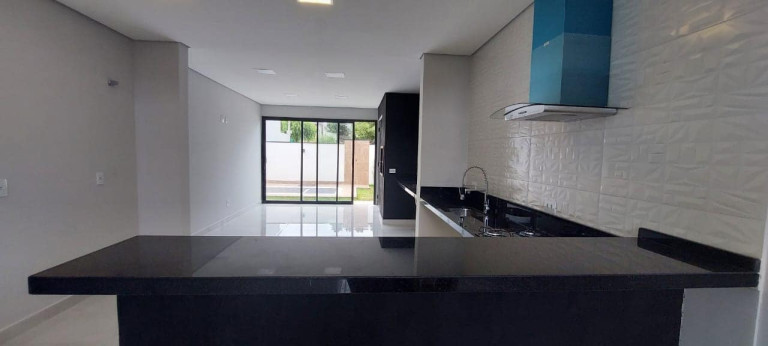 Imagem Casa de Condomínio com 4 Quartos à Venda,  em Jacaré - Cabreúva