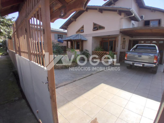 Imagem Casa com 3 Quartos à Venda, 900 m² em Bairro Não Informado - Campo Bom Imagem Casa com 3 Quartos à Venda, 900 m² em Bairro Não Informado - Campo Bom