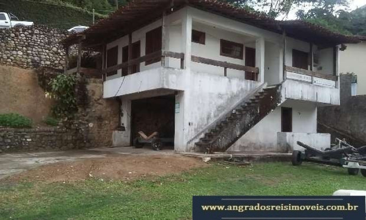 Imagem Sobrado com 6 Quartos à Venda,  em Ponta Do Sapê (cunhambebe) - Angra Dos Reis