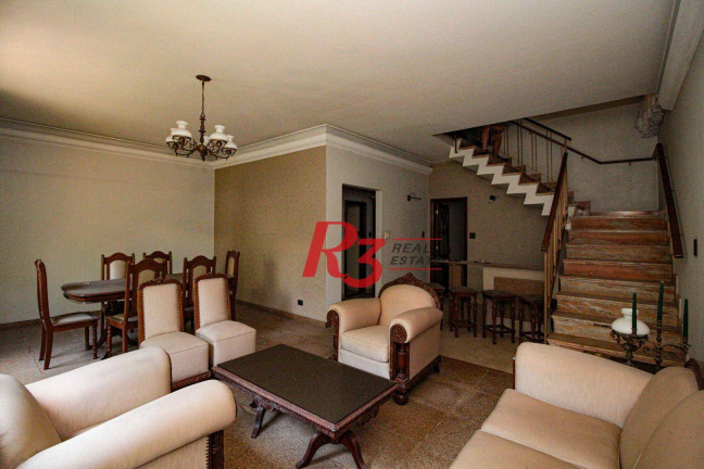 Imagem Sobrado com 3 Quartos para Alugar, 230 m² em Gonzaga - Santos