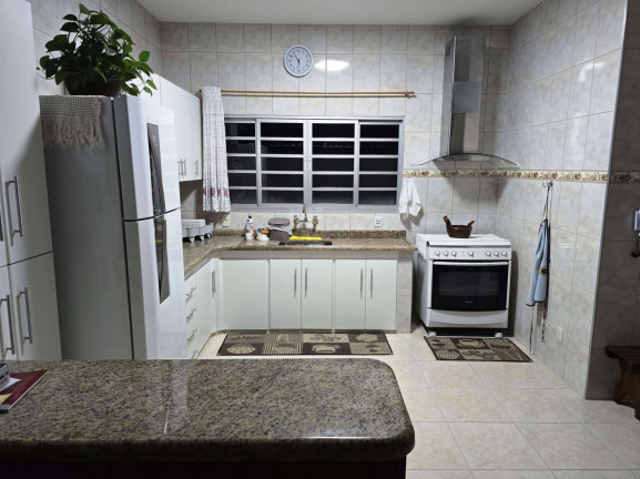 Imagem Casa com 2 Quartos à Venda, 168 m² em Santana - Pindamonhangaba