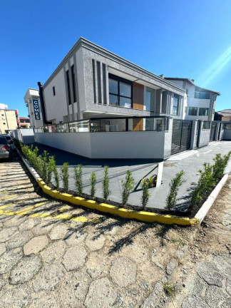 Imagem Casa com 3 Quartos à Venda, 208 m² em Ingleses Norte - Florianópolis Imagem Casa com 3 Quartos à Venda, 208 m² em Ingleses Norte - Florianópolis