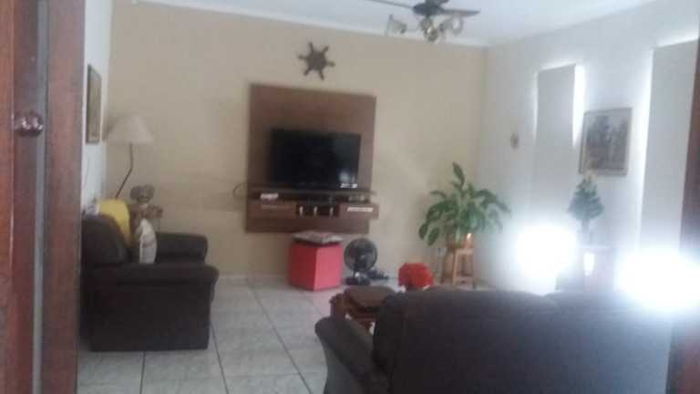 Imagem Casa à Venda, em Bauru Imagem Casa à Venda, em Bauru