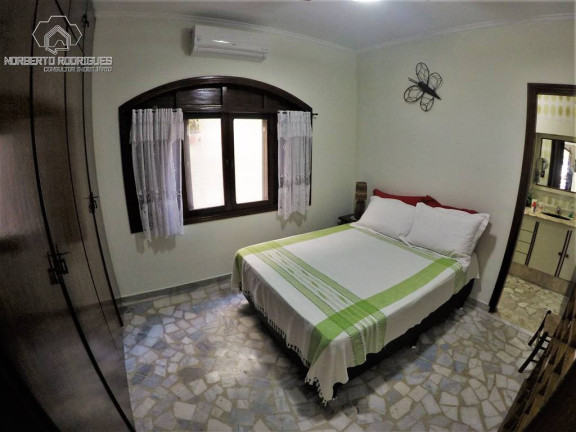 Imagem Casa com 2 Quartos à Venda, 195 m² em Guilhermina - Praia Grande