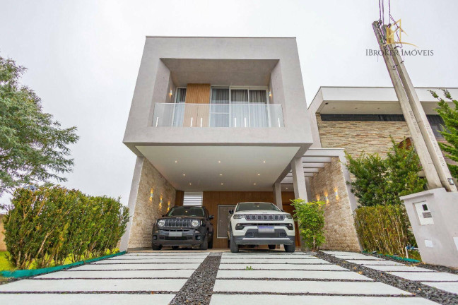 Sobrado com 3 Quartos à Venda, 208 m² em Uberaba - Curitiba