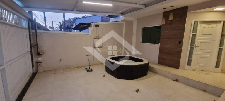 Imagem Casa com 3 Quartos à Venda, 180 m² em Itaipu - Niterói Imagem Casa com 3 Quartos à Venda, 180 m² em Itaipu - Niterói