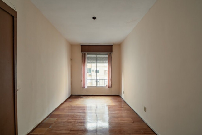 Imagem Imóvel com 1 Quarto à Venda, 41 m² em Cristal - Porto Alegre Imagem Imóvel com 1 Quarto à Venda, 41 m² em Cristal - Porto Alegre