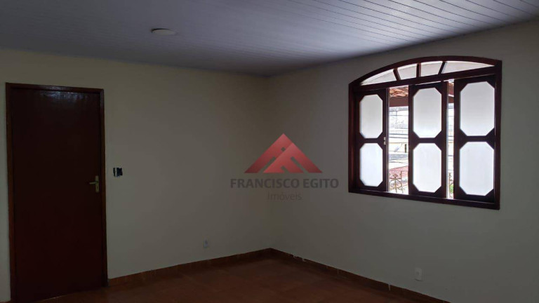 Imagem Sobrado com 3 Quartos à Venda, 250 m² em Centro - São Gonçalo Imagem Sobrado com 3 Quartos à Venda, 250 m² em Centro - São Gonçalo
