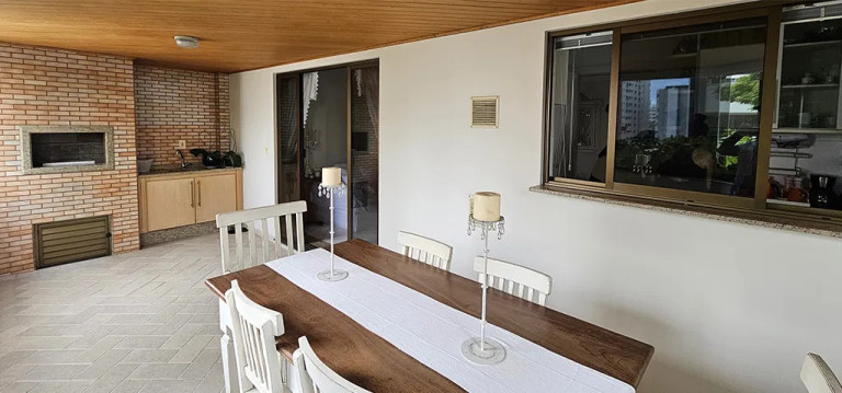 Imagem Apartamento com 3 Quartos à Venda, 120 m² em Centro - Balneário Camboriú Imagem Apartamento com 3 Quartos à Venda, 120 m² em Centro - Balneário Camboriú