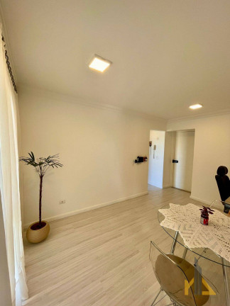 Imagem Apartamento com 1 Quarto à Venda, 37 m² em Novo Mundo - Curitiba Imagem Apartamento com 1 Quarto à Venda, 37 m² em Novo Mundo - Curitiba
