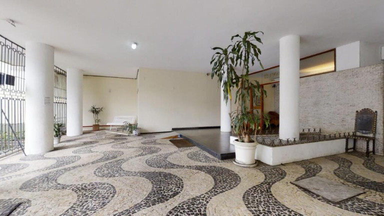 Imagem Imóvel com 2 Quartos à Venda, 74 m² em Humaitá - Rio De Janeiro Imagem Imóvel com 2 Quartos à Venda, 74 m² em Humaitá - Rio De Janeiro