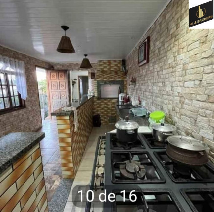 Casa com 3 Quartos à Venda, 210 m² em Loteamento Helvidia - Campo Largo