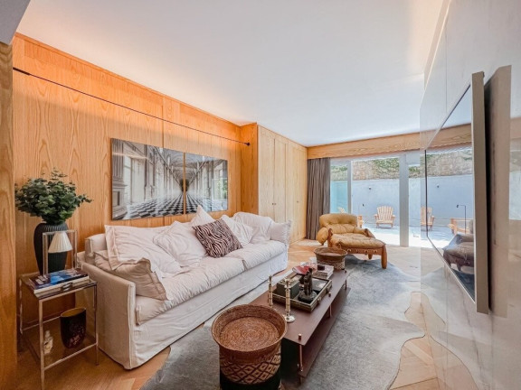 Imagem Apartamento com 1 Quarto à Venda, 84 m² em Três Figueiras - Porto Alegre Imagem Apartamento com 1 Quarto à Venda, 84 m² em Três Figueiras - Porto Alegre