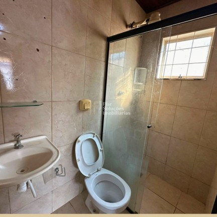Imagem Casa com 3 Quartos à Venda, 180 m² em Jardim Comodoro - Cuiabá