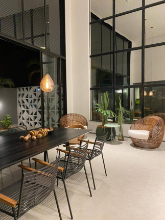 Imagem Casa com 3 Quartos à Venda, 363 m² em Feira De Santana