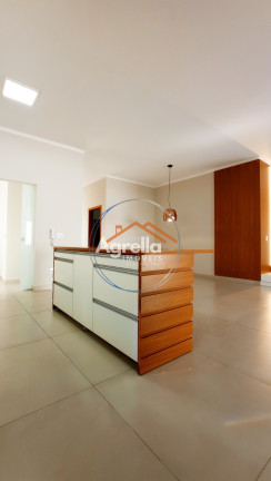 Imagem Imóvel com 3 Quartos à Venda, 263 m² em Condomínio Residencial Dos Jequitibás - Mogi Mirim Imagem Imóvel com 3 Quartos à Venda, 263 m² em Condomínio Residencial Dos Jequitibás - Mogi Mirim