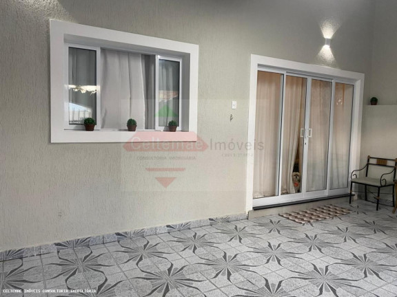 Casa com 3 Quartos à Venda, 135 m² em Jardim Das Nações - Taubaté
