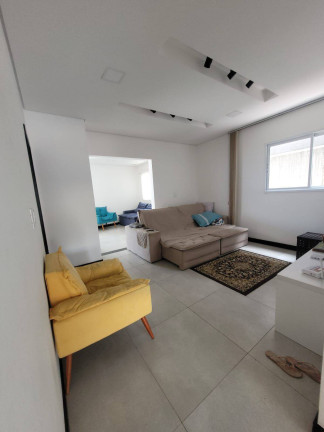 Imagem Casa com 3 Quartos à Venda, 400 m² em Solemar - Praia Grande