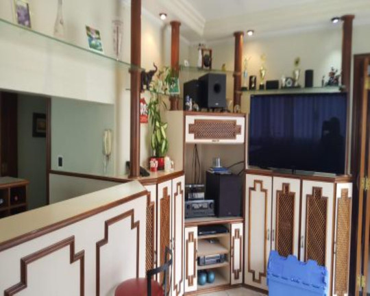 Imóvel com 4 Quartos à Venda, 225 m² em Penha - São Paulo